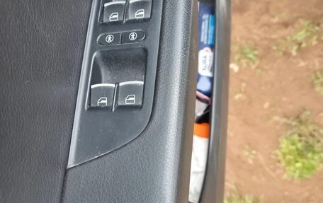Volkswagen Touareg III, 2011 год, 1 800 000 рублей, 11 фотография