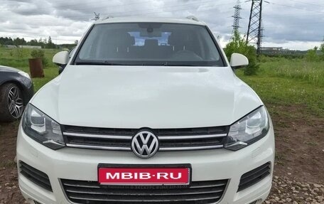 Volkswagen Touareg III, 2011 год, 1 800 000 рублей, 1 фотография