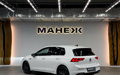 Volkswagen Golf VIII, 2024 год, 3 900 000 рублей, 4 фотография