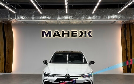 Volkswagen Golf VIII, 2024 год, 3 900 000 рублей, 2 фотография