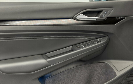 Volkswagen Golf VIII, 2024 год, 3 900 000 рублей, 13 фотография