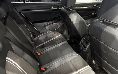 Volkswagen Golf VIII, 2024 год, 3 900 000 рублей, 19 фотография