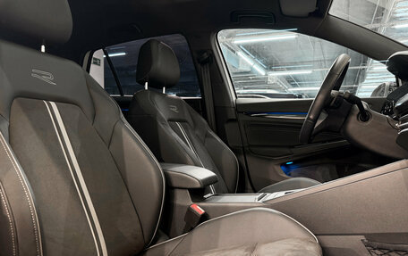 Volkswagen Golf VIII, 2024 год, 3 900 000 рублей, 16 фотография