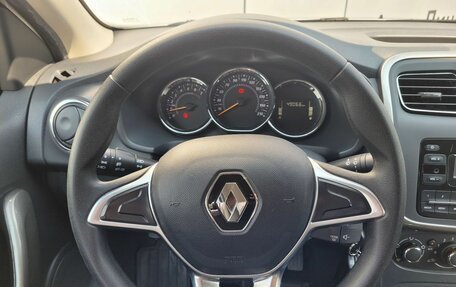 Renault Logan II, 2022 год, 1 320 000 рублей, 12 фотография