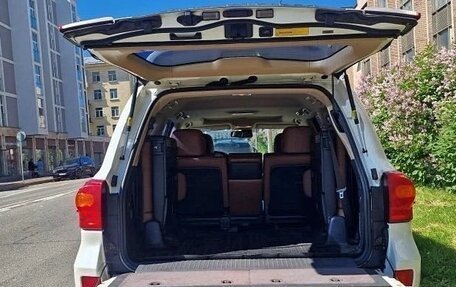 Toyota Land Cruiser 200, 2015 год, 3 590 000 рублей, 7 фотография