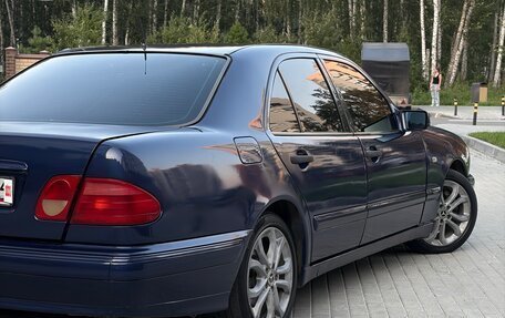 Mercedes-Benz E-Класс, 1996 год, 325 000 рублей, 9 фотография