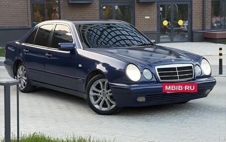 Mercedes-Benz E-Класс, 1996 год, 325 000 рублей, 10 фотография