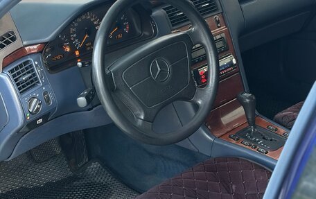 Mercedes-Benz E-Класс, 1996 год, 325 000 рублей, 22 фотография
