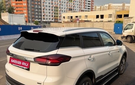 Geely Atlas, 2023 год, 2 500 000 рублей, 3 фотография
