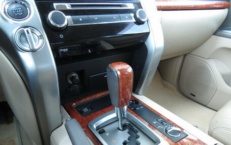 Toyota Land Cruiser 200, 2012 год, 3 295 000 рублей, 10 фотография