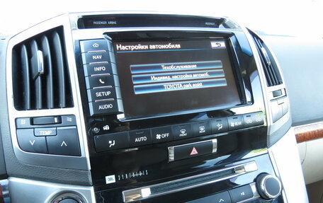 Toyota Land Cruiser 200, 2012 год, 3 295 000 рублей, 15 фотография