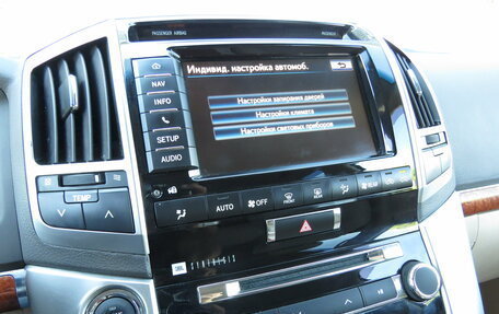 Toyota Land Cruiser 200, 2012 год, 3 295 000 рублей, 16 фотография