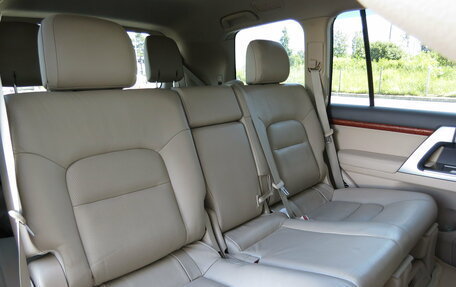 Toyota Land Cruiser 200, 2012 год, 3 295 000 рублей, 21 фотография