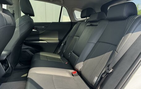 Toyota Harrier, 2023 год, 5 775 000 рублей, 9 фотография