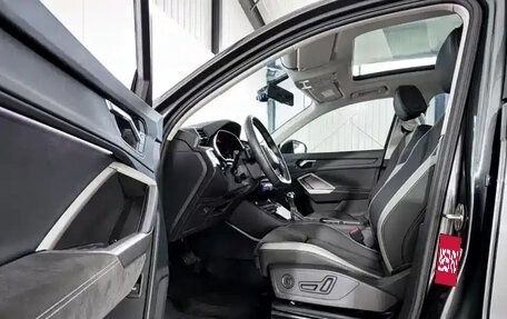 Audi Q3, 2022 год, 2 000 666 рублей, 21 фотография