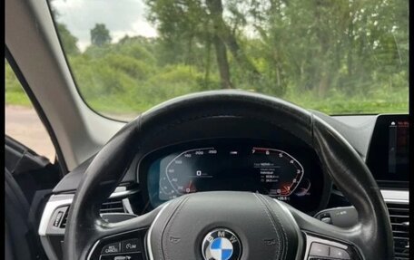 BMW 5 серия, 2019 год, 2 800 000 рублей, 5 фотография