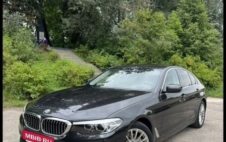 BMW 5 серия, 2019 год, 2 800 000 рублей, 2 фотография