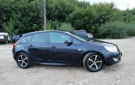 Opel Astra J, 2011 год, 4 фотография