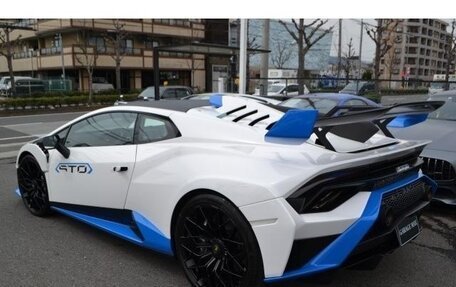 Lamborghini Huracán, 2022 год, 32 001 000 рублей, 3 фотография