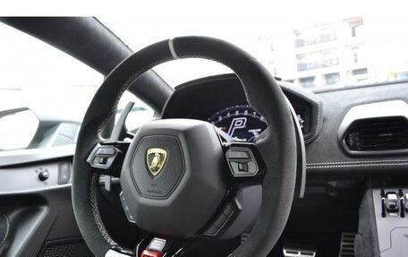 Lamborghini Huracán, 2022 год, 32 001 000 рублей, 11 фотография