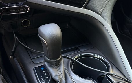 Toyota Camry, 2021 год, 2 800 000 рублей, 11 фотография