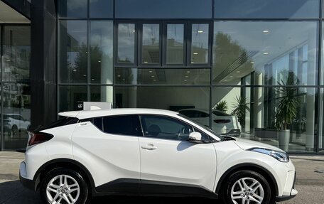 Toyota C-HR I рестайлинг, 2021 год, 2 490 000 рублей, 4 фотография