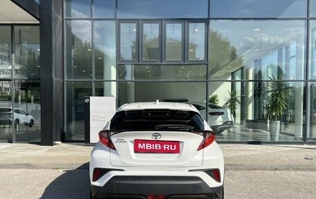 Toyota C-HR I рестайлинг, 2021 год, 2 490 000 рублей, 6 фотография