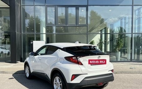 Toyota C-HR I рестайлинг, 2021 год, 2 490 000 рублей, 7 фотография