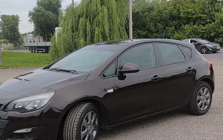 Opel Astra J, 2013 год, 745 000 рублей, 2 фотография