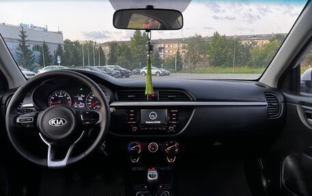 KIA Rio IV, 2017 год, 980 000 рублей, 8 фотография