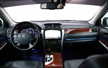Toyota Camry, 2014 год, 1 390 000 рублей, 12 фотография