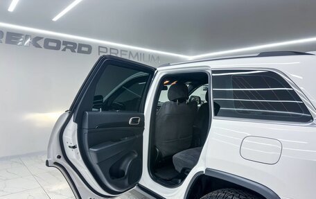Jeep Grand Cherokee, 2014 год, 2 850 000 рублей, 24 фотография
