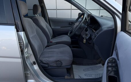 Toyota Gaia, 2000 год, 647 000 рублей, 10 фотография