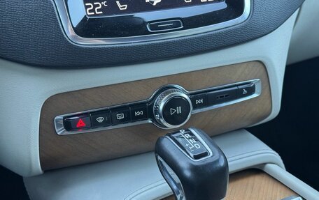 Volvo XC90 II рестайлинг, 2015 год, 2 670 000 рублей, 17 фотография