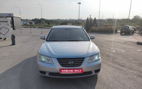 Hyundai Sonata VI, 2010 год, 700 000 рублей, 1 фотография
