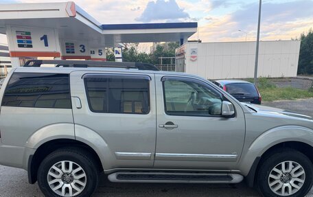 Nissan Pathfinder, 2011 год, 1 970 000 рублей, 4 фотография