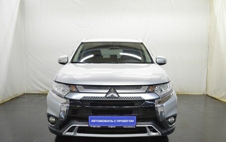 Mitsubishi Outlander III рестайлинг 3, 2019 год, 2 150 000 рублей, 2 фотография