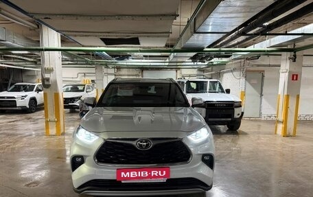 Toyota Highlander, 2026 год, 5 750 000 рублей, 2 фотография