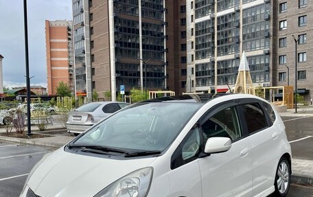 Honda Fit III, 2008 год, 850 000 рублей, 1 фотография