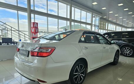 Toyota Camry, 2017 год, 2 279 000 рублей, 9 фотография