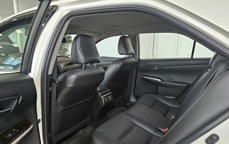 Toyota Camry, 2017 год, 2 279 000 рублей, 15 фотография