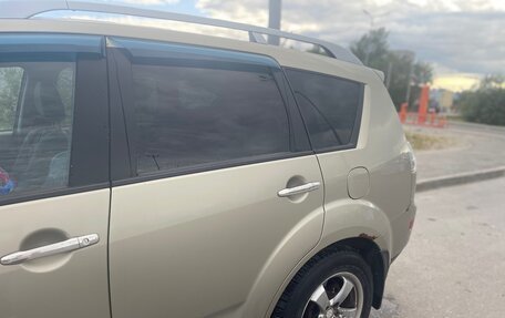 Mitsubishi Outlander III рестайлинг 3, 2007 год, 500 000 рублей, 8 фотография
