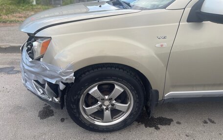 Mitsubishi Outlander III рестайлинг 3, 2007 год, 500 000 рублей, 7 фотография