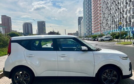 KIA Soul III, 2021 год, 1 325 000 рублей, 2 фотография