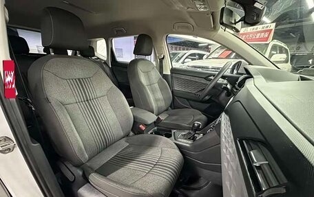 Volkswagen Tharu, 2022 год, 1 460 000 рублей, 7 фотография