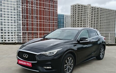 Infiniti Q30, 2016 год, 1 840 000 рублей, 4 фотография