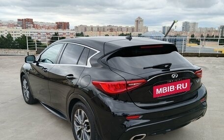 Infiniti Q30, 2016 год, 1 840 000 рублей, 10 фотография