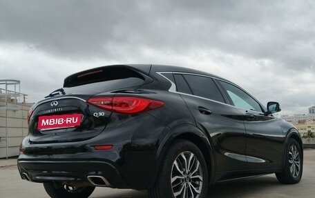 Infiniti Q30, 2016 год, 1 840 000 рублей, 13 фотография