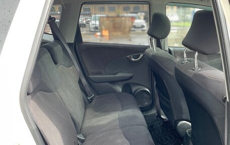 Honda Fit III, 2008 год, 850 000 рублей, 17 фотография