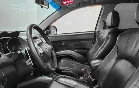 Mitsubishi Outlander III рестайлинг 3, 2008 год, 800 000 рублей, 10 фотография